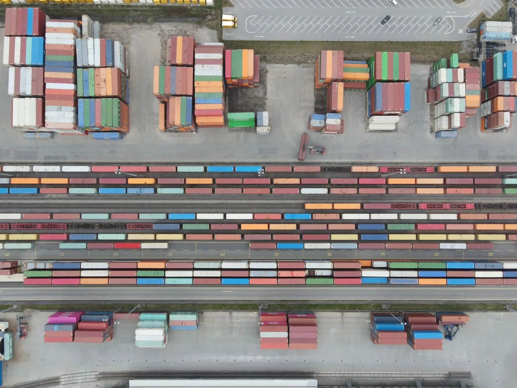 Cargo train and freight transport infrastructure highlighting the Türkiye logistics hub trade network
